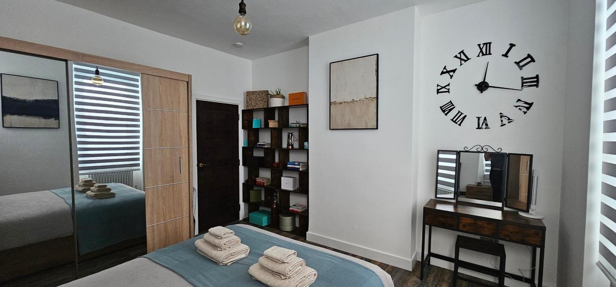 Tower Bridge Spacious King Bedroom With Extra Large Windows Londres Extérieur photo
